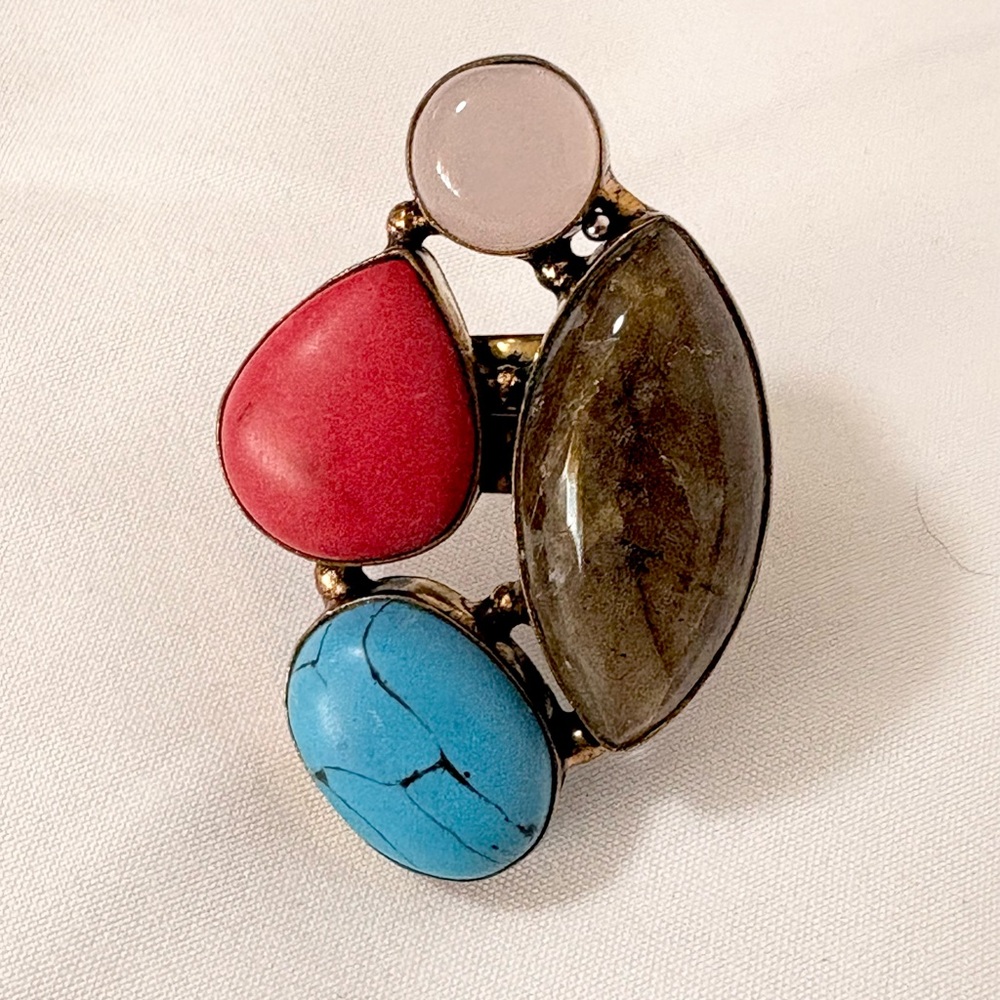 Beautiful unique multi color brass ring size 7 - Picture 3 of 3
